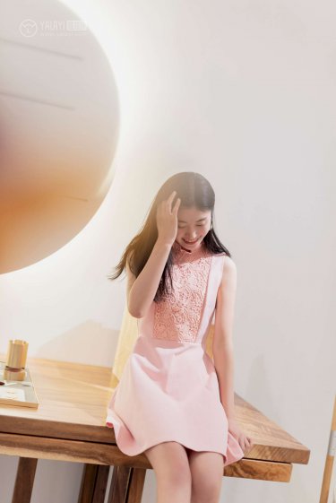 男人的嘴添女人下身_小说